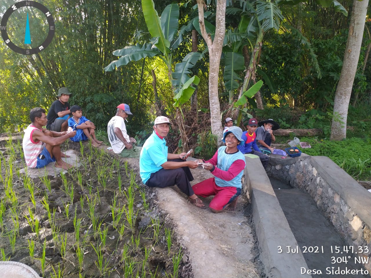 Sing  di enteni pak Tukang ben dino Sabtu...BAYARAN ..(dalam rangka Pekerjaan fisik Saluran cakaran Batang Desa Sidokerto dari DD tahun 2021